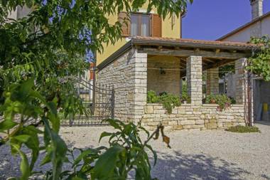 Alena in Debeljuhi (Haus für 4 Personen)