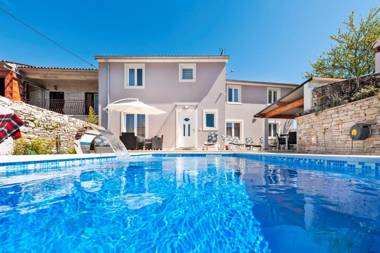 Holiday Home Fradelani