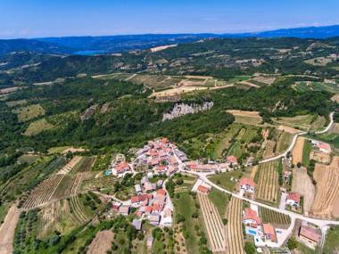 Holiday Home Brajdice