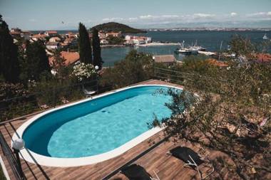 Apartments Novis - close to the sea