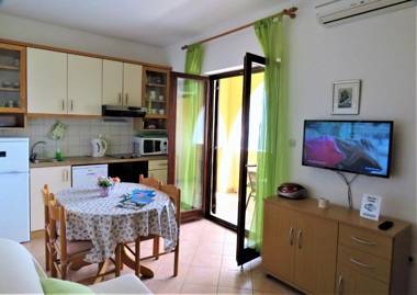 Apartment by the sea and with beautiful view 2 bedrooms 4 persons