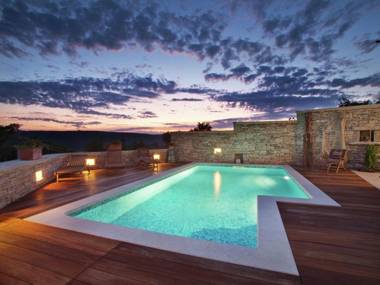 Authentic Holiday Home in Barban with Swimming Pool