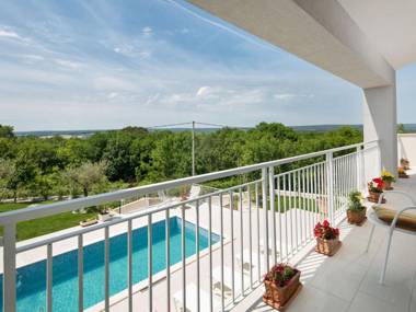 Peaceful Villa in Stanisovi with sea view