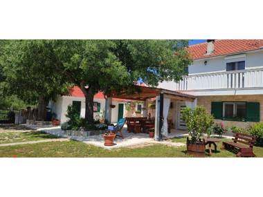 House Kuna