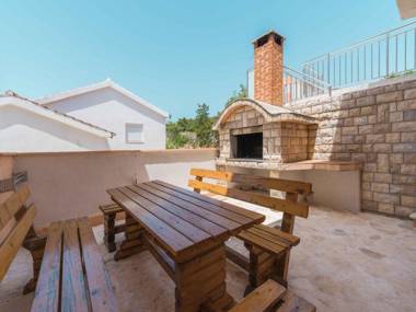 Capacious Holiday Home in Maslenica with heated Private Pool & Garden