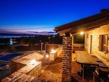 Splendid Holiday Home in Jasenice with Swimming Pool