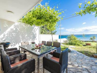 Modern Villa in Maslenica with Swimming Pool