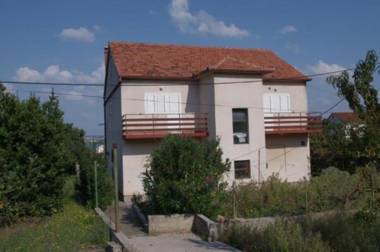 Seaview apartments with balcony and free parking - AE1115