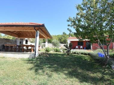 Luxurious Villa with Private Pool in Trilj Dalmatia
