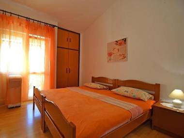 Apartments Velebit - 130m to sea