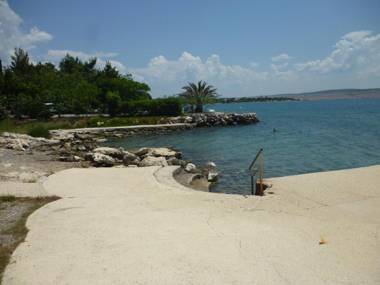 Apartments Lana - 30 m from the sea