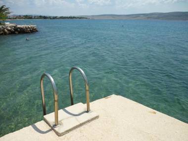 Apartments Lana - 30 m from the sea