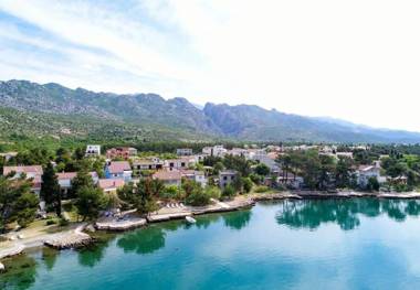 Apartments Ivan Z - 10m from sea