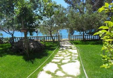 Apartments Ivan Z - 10m from sea