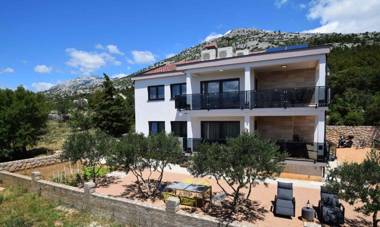 Apartments in Starigrad-Paklenica 40892