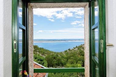 Authentic stone house on the mountain Velebit with unique view on the islands