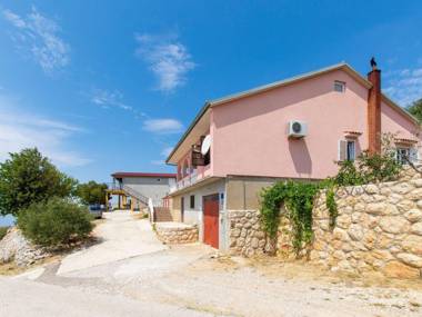 Spacious Apartment in Tribanj with Terrace