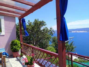 Secluded country house with panoramic view