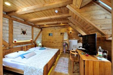 Ethno Houses Plitvica Selo