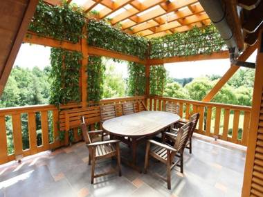 Holiday Home Grga-Three Bedroom House with Swimming Pool