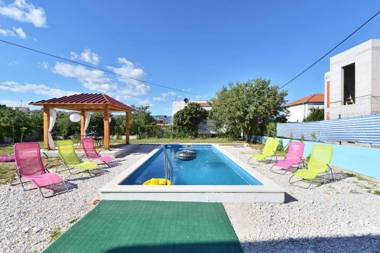 Holiday Home Nino with private pool