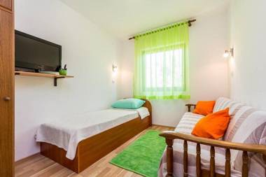 Holiday Home Snjezana