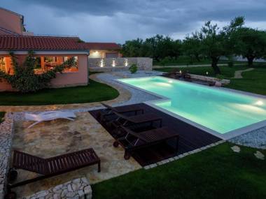 Luxurious villa on a large private estate swimming pool charming garden house