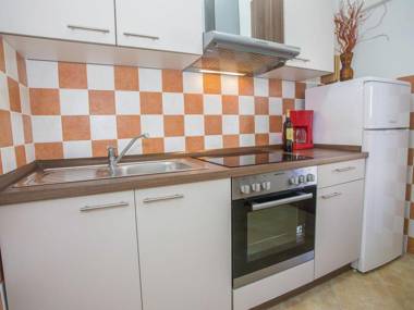 Cosy apartment only a 200 m from the beach with a sea view