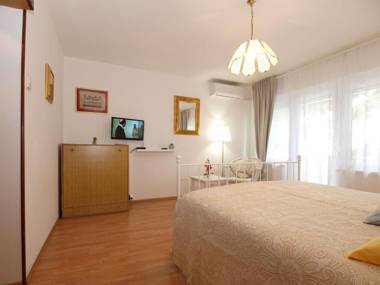 Apartments Dragica 473