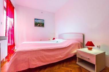 Apartments Valbandon