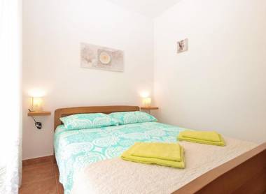 Apartments Ljiljana 1733