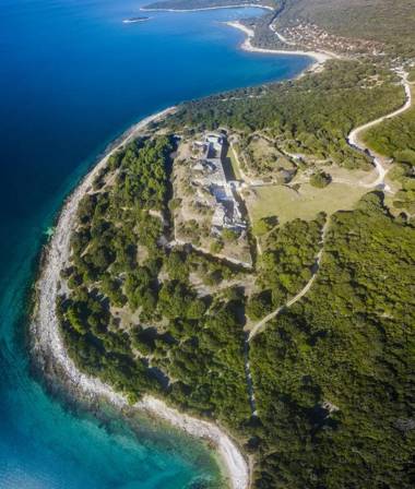 Villa Elena Deluxe mit Whirlpool und POOL am MEER