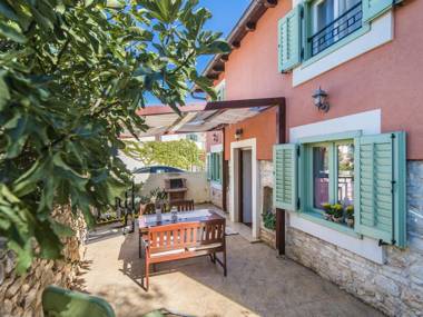 Comfortable holiday house Gianni for up to 4 persons