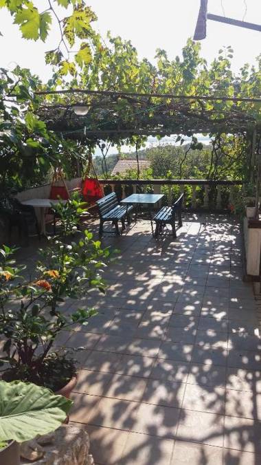 Apartments and Room Mirjana