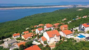 Apartments with a parking space Dramalj Crikvenica - 18709