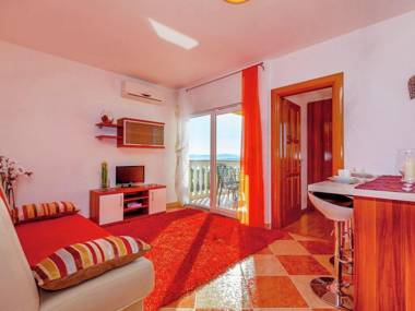 Luring Apartment in Dramalj with Swimming Pool