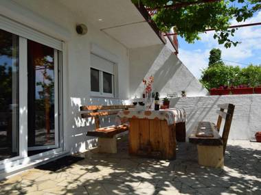 Gorgeous Holiday Home in Dramalj near Sea