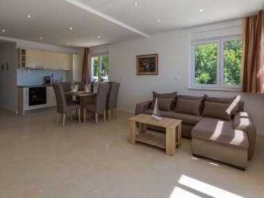 Magnificent Villa in Dramalj with Swimming Pool