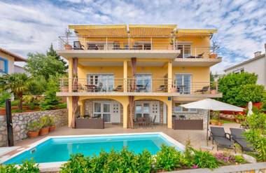 Apartments Novoselic