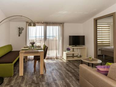 Comfortable Villa in Kastel Novi with Pool