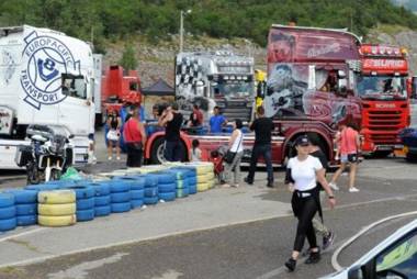 Apartment in family house Linda