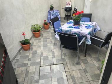 Apartment in family house Linda