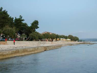 Sanja Apartments Rivarela