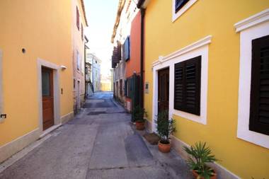 Dario Apartment by the sea