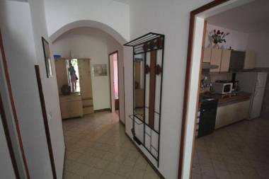 Sonja-Dajla Apartments