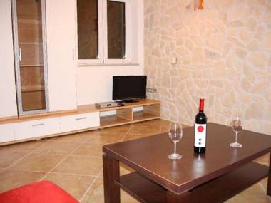 Plush Holiday Home in Novigrad with Patio