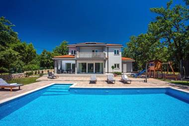 Villa Andrea with 5 bedrooms 50 sqm private pool a fun zone with PRO 9 Pool table outdoor playground