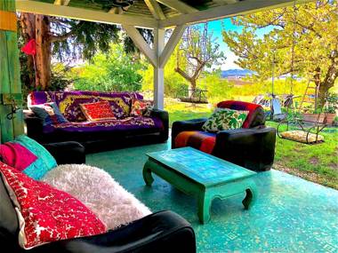 Bohemian weekendhouse at lake Balaton