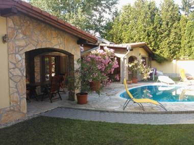 Mediterrán Apartmanház Szántód