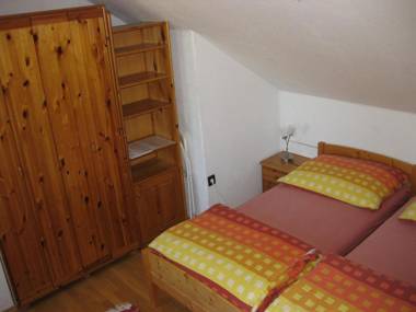 Rent a Scooter Vendégház